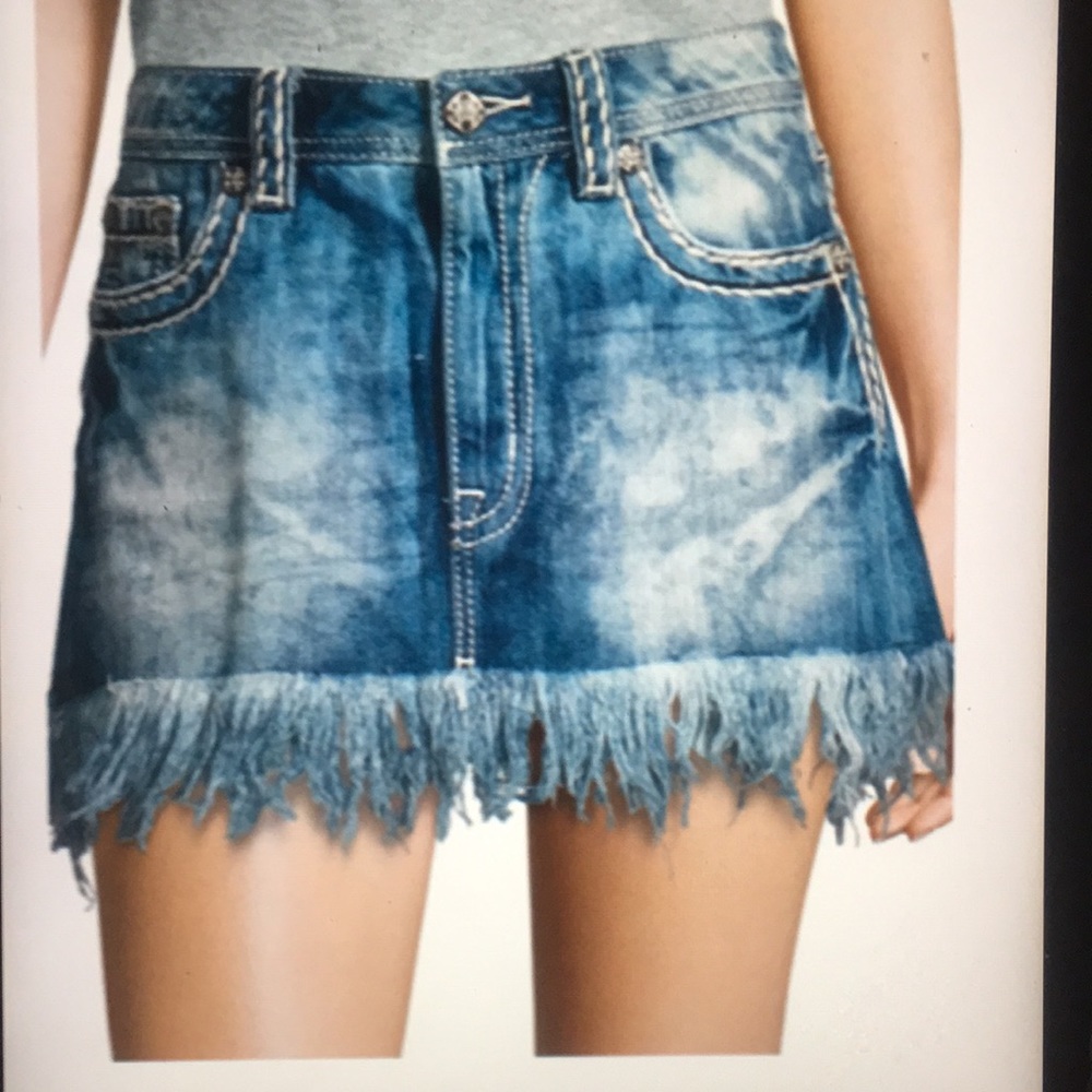 🔥 Miss Me Jypsy Denim skirt🔥